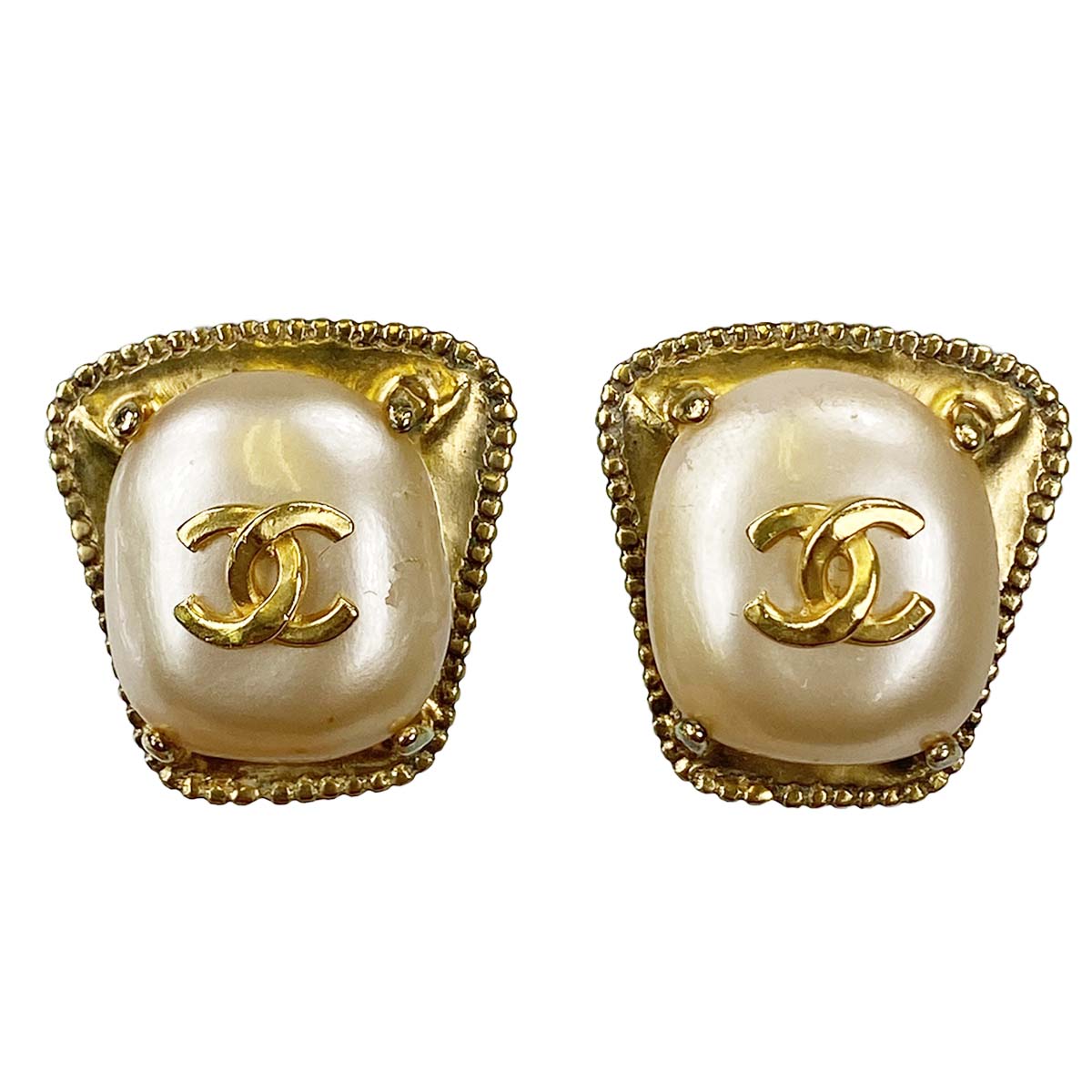 シャネル ゴールドメッキ フェイクパール CCロゴ ホワイト イヤリング