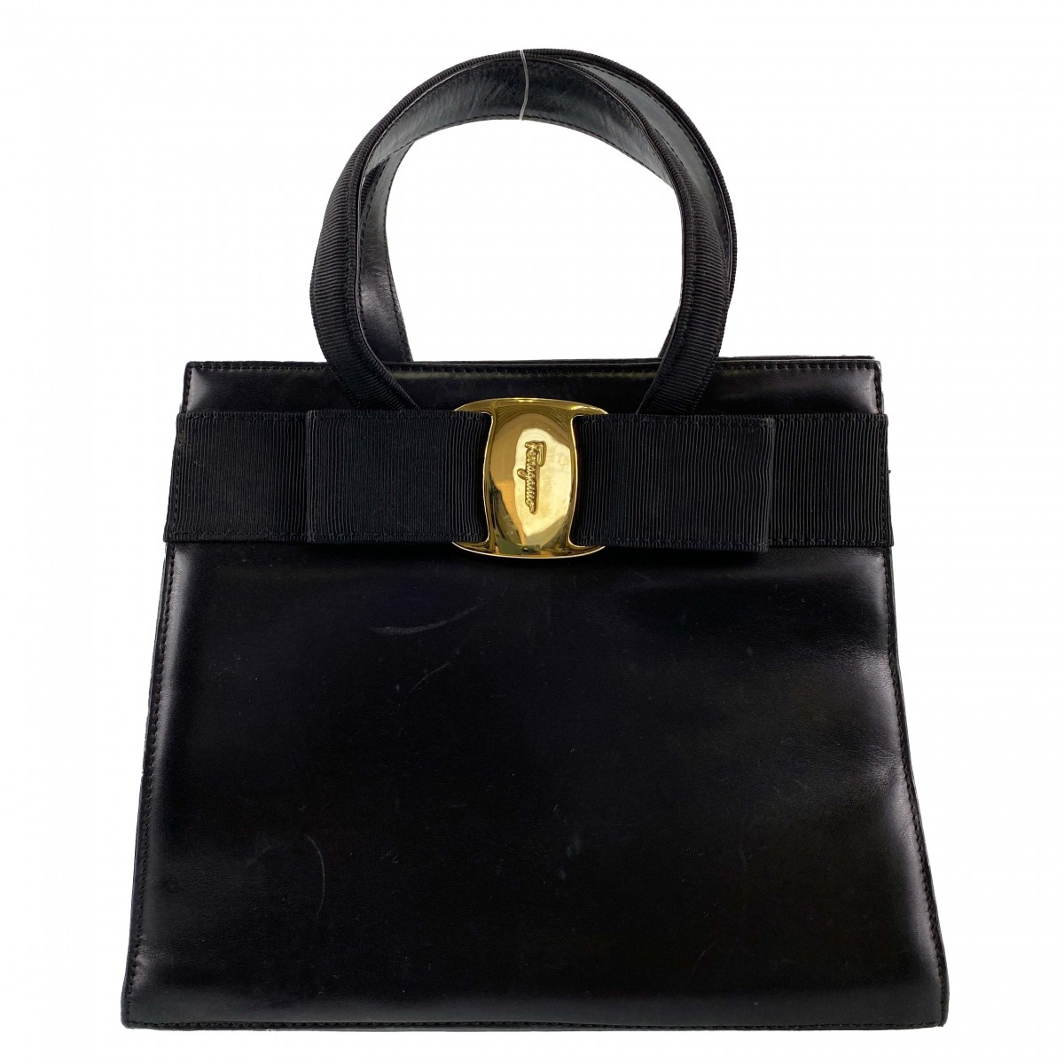 フェラガモ ヴァラ リボン ハンドバッグ