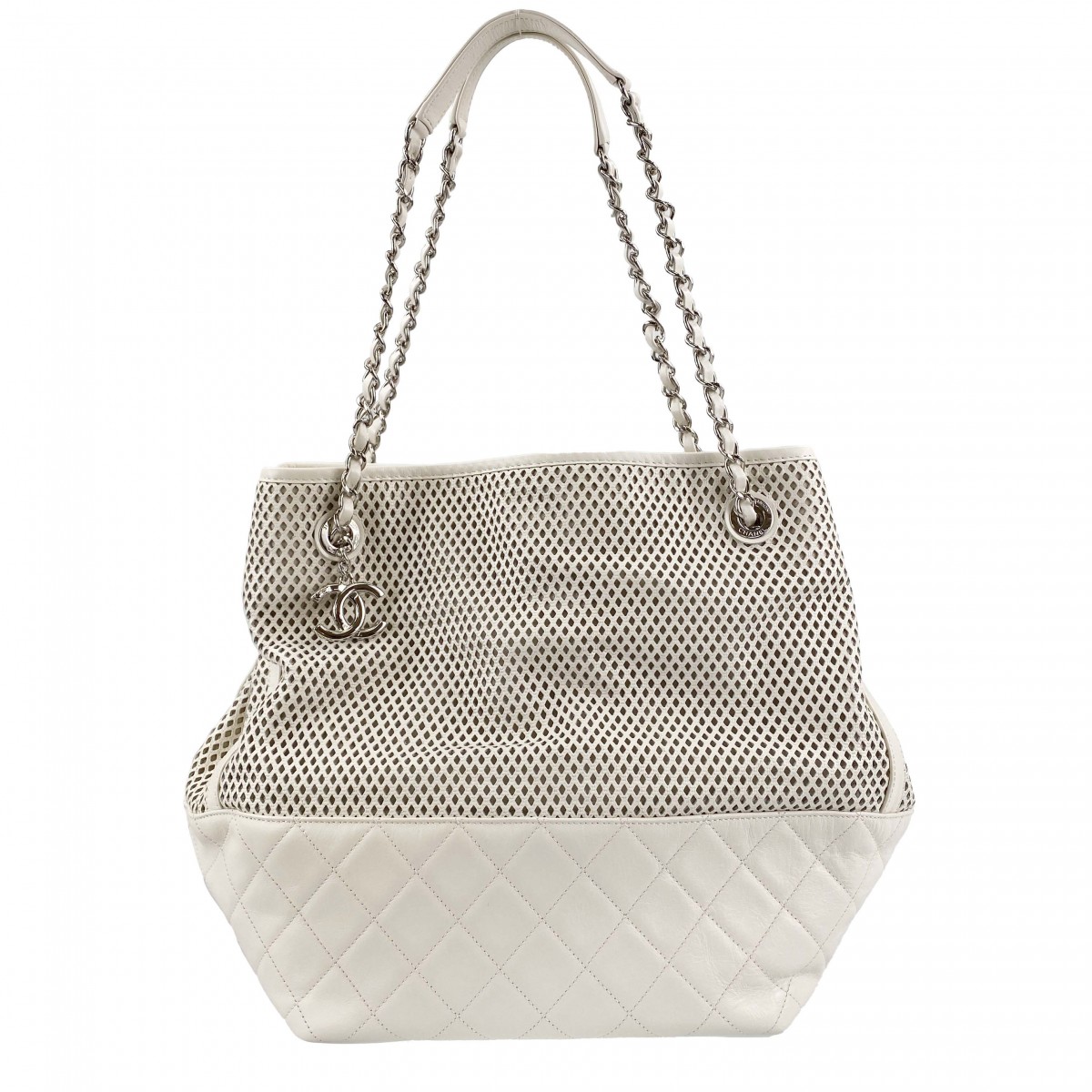 シャネル マトラッセ レザー ホワイト トートバッグ