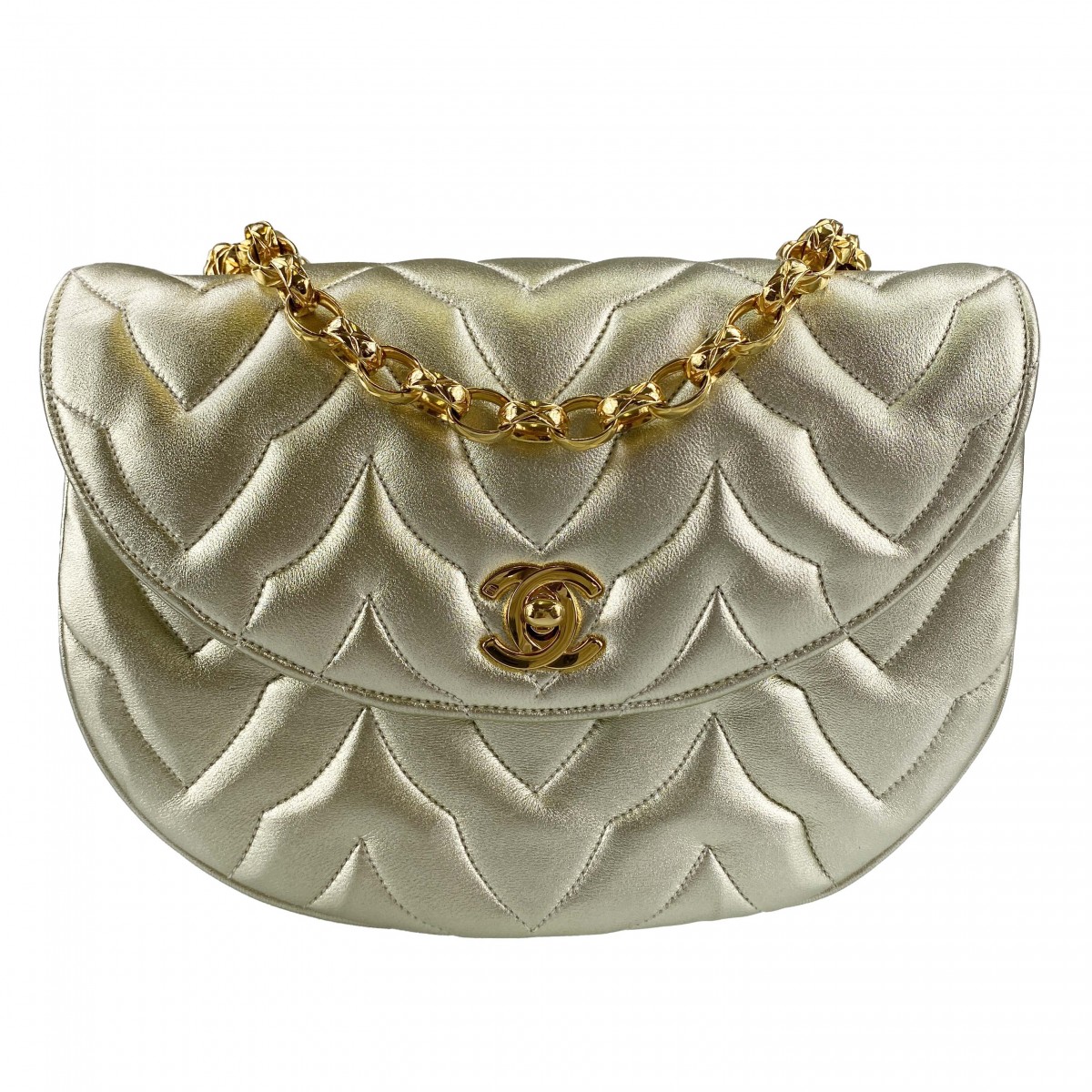 シャネル ラムスキン ゴールド ショルダーバッグ