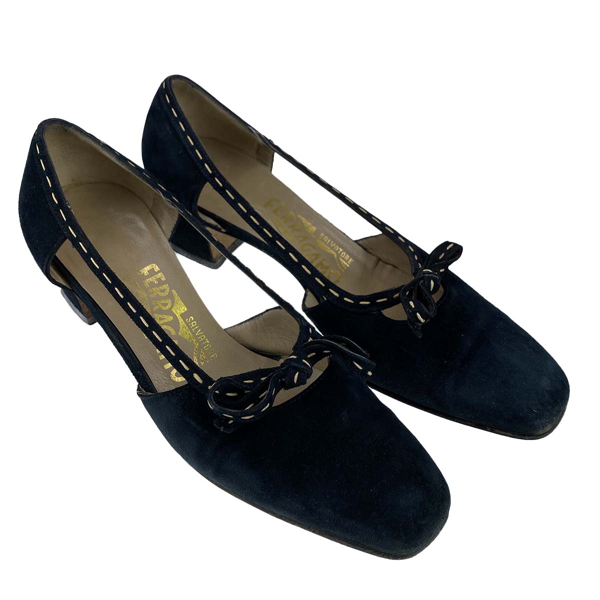 フェラガモ パンプス