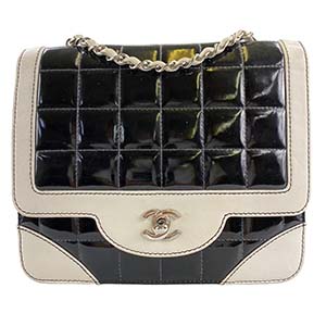 シャネル チョコバー パテント ブラック ショルダーバッグ