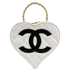 シャネル マトラッセ パテント CCロゴ ホワイト ハート バニティバッグ