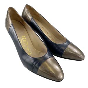 フェラガモ パンプス