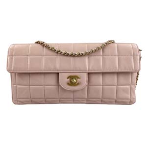 シャネル チョコバー ラムスキン ピンク ショルダーバッグ