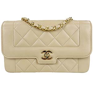 シャネル マトラッセ 23㎝ ダイアナフラップ ラムスキン ベージュ ショルダーバッグ