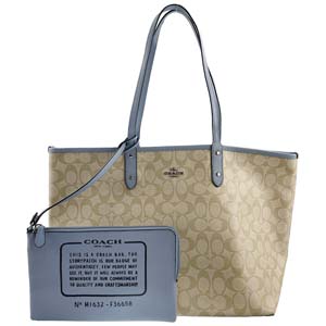 コーチ シグネチャー PVC レザー ベージュ ライトブルー トートバッグ