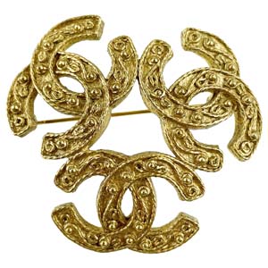 シャネル ゴールドメッキ トリプルCCロゴ ゴールド ブローチ