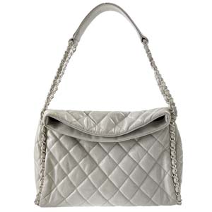 シャネル マトラッセ レザー ホワイト ショルダーバッグ