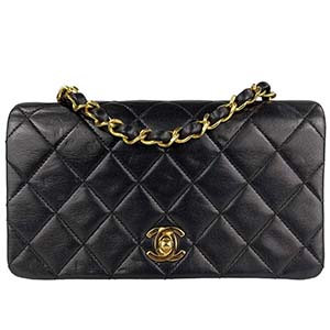 シャネル  マトラッセ 19㎝ ラムスキン ブラック ショルダーバッグ