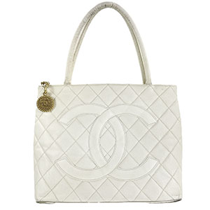 シャネル 復刻トート マトラッセ キャビアスキン ゴールド金具 ホワイト トートバッグ