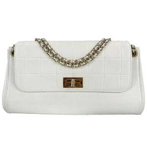 シャネル 2.55 ラムスキン ホワイト ショルダーバッグ