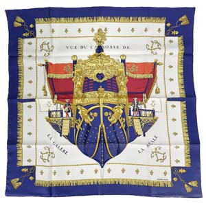 エルメス カレ 90 クイーンの戴冠式 シルク ブルー ホワイト スカーフ