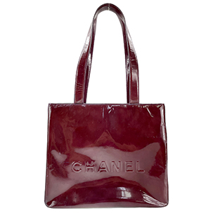 シャネル パテント エンボスロゴ ボルドー トートバッグ