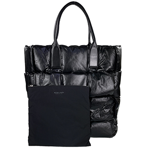 ボッテガ・ヴェネタ イントレチャート スカッシュトート レザー ブラック トートバッグ