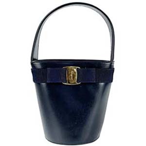 フェラガモ ヴァラ リボン レザー ネイビー ハンドバッグ