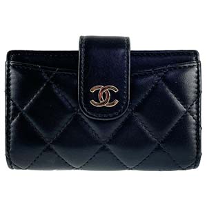 シャネル マトラッセ ラムスキン ブラック ミニ 財布 カードケース