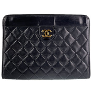 シャネル マトラッセ ラムスキン ブラック クラッチバッグ