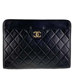 シャネル マトラッセ ラムスキン ブラック クラッチバッグ