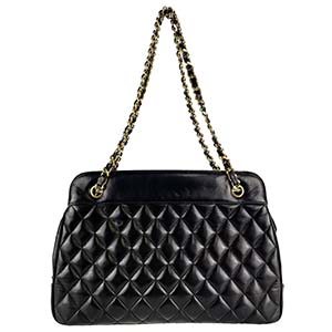 シャネル マトラッセ ラムスキン ブラック ショルダーバッグ