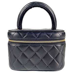 シャネル マトラッセ ラムスキン ブラック バニティバッグ