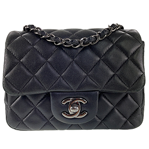 シャネル ミニ クラシック 17㎝ マトラッセ ラムスキン ブラック ハンドバッグ