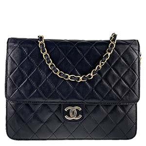 シャネル マトラッセ ラムスキン ブラック ショルダーバッグ