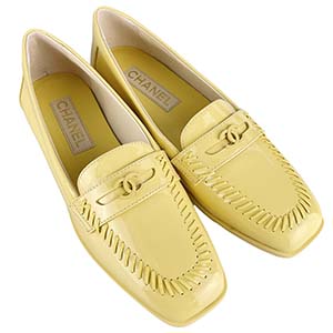 シャネル CCロゴ パテント イエロー スリッポン ローファー