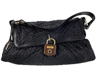 ズッカ キルティング レザー ブラック ショルダーバッグ